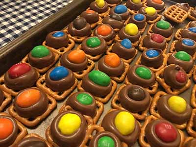 pretzel chocolate dessert
