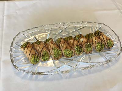 cannolis