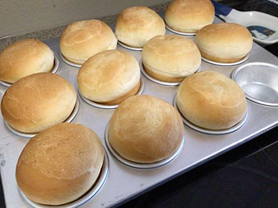 dinner rolls