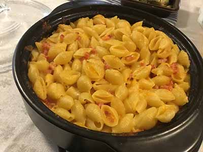 macaroni and cheese with ham