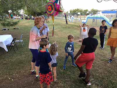 kids and piñata