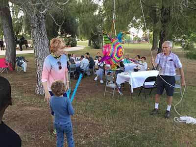 kids and piñata