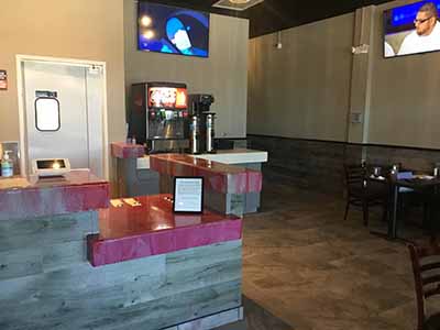 Foreva Wings restaurant: interior