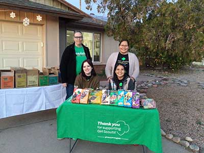 Girl Scout Cookie Sale and Neighborhood Potluck Dinner - 19 January 2023