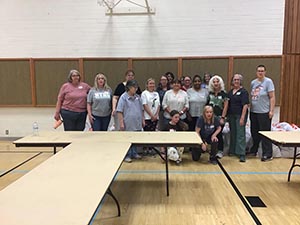 neighbors packing hygiene for homeless women and women in need